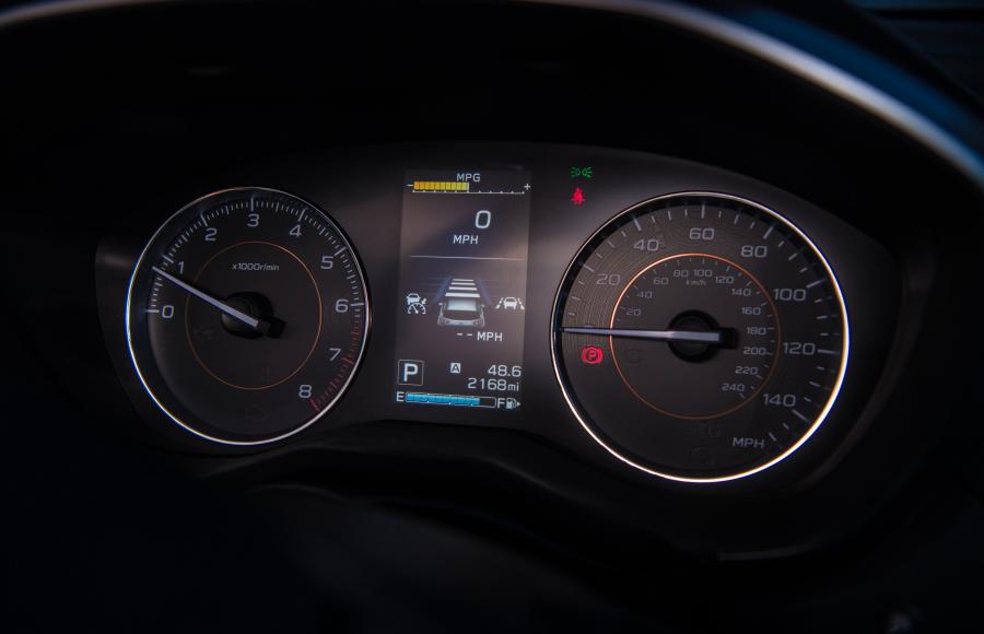 Панель приборов Subaru XV 2017 года  (UK) (фото 44 из 46)